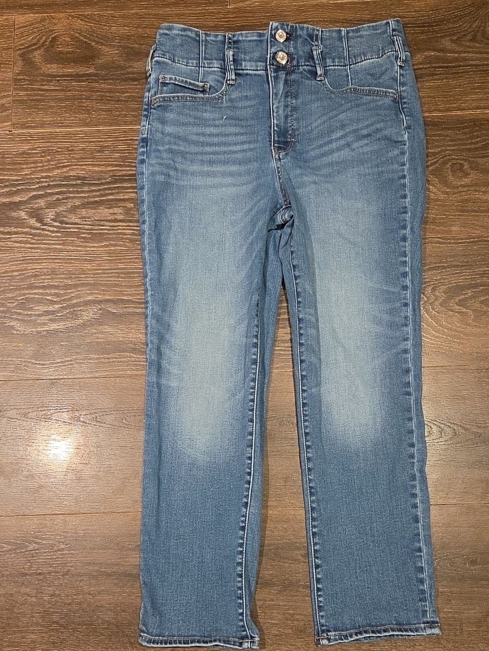 ❤ WHITE HOUSE BLACK MARKET HIGH RISE SLIM CROP JEANS, 8 (29)